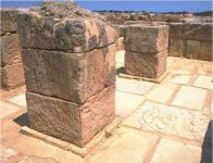Cripta pilares de Malla