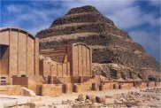 Pirámide escalonada de Saqqara