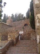 Escalera de acceso a la alcazaba