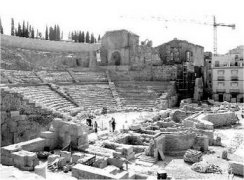 Teatro romano antes de su intervención
