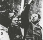 Frida y Diego en una manifestación, 1936
