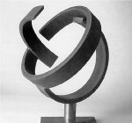 Jorge Oteiza, ‘Variante ovoide de la desocupación de la esfera’,1958, hierro