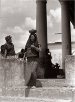 Tina Modotti 1929 "Tehuana con jícara en a cabeza"