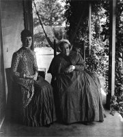 Alice Austen y Elizabeth Alice Townsend Austen, julio de 1885. Colección de la ciudad histórica de Richmond