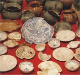 Una parte de las más de 400 piezas del siglo XVI encontradas durante las últimas excavaciones arqueológicas en el castillo de Montsoriu