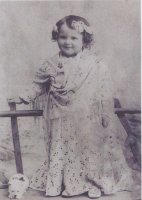 La pequeña María Zambrano, en Velez-Málaga